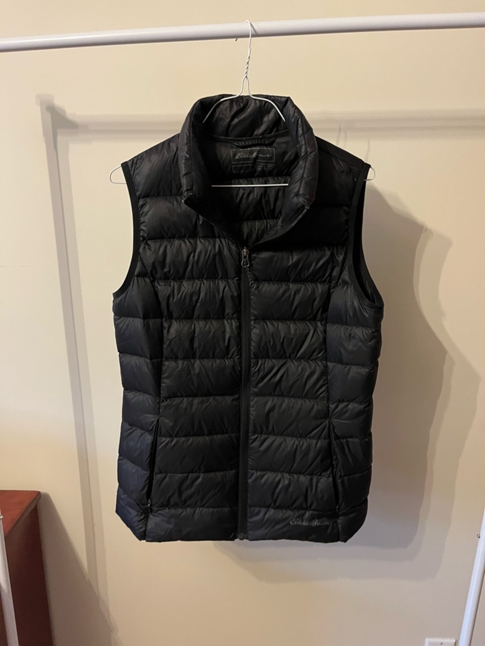 Eddie Bauer CirrusLite EB650 Women’s Black Down Puffer Vest, medium